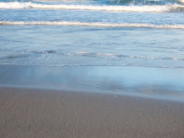 Tayvan 'da sisli kumsala uzun süre maruz kalma.