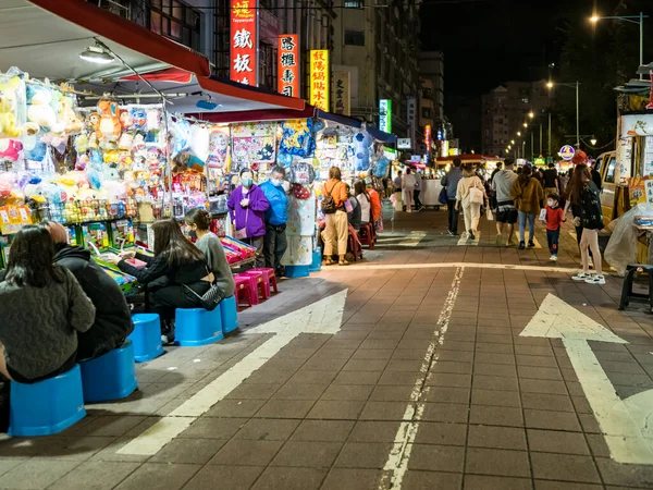 2022年12月30日 台北市の 寧夏回族自治区路夜市 のファサード — ストック写真