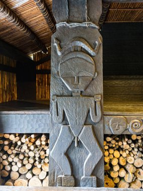 Tayvan yerlileri totem, yerli geleneksel zanaat ve ev