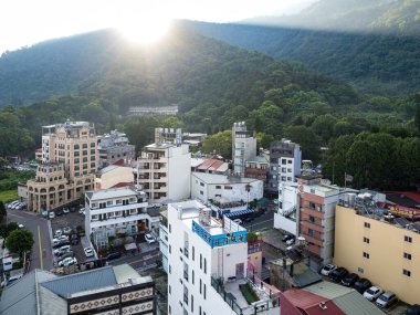 Güneş Ay Gölü, Tayvan - 10 Haziran: 10 Haziran 2023 'te Sun Moon Gölü, Tayvan' da birçok tekne iskeleye park etti. Sun Moon Gölü, Tayvan 'ın en büyük su kaynağıdır..