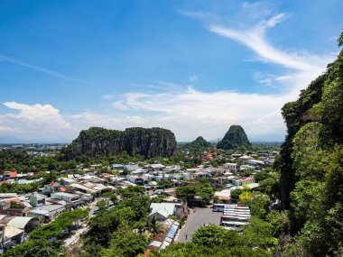 Da Nang, Vietnam - 24 Mayıs 2024: Mermer Dağların manzarası - beş mermer ve kireçtaşı tepelerden oluşan bir küme.