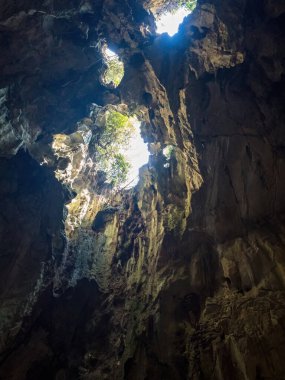 Da Nang, Vietnam - 24 Mayıs 2024: Mermer Dağların manzarası - beş mermer ve kireçtaşı tepelerden oluşan bir küme.