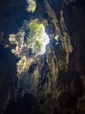 Da Nang, Vietnam - 24 Mayıs 2024: Mermer Dağların manzarası - beş mermer ve kireçtaşı tepelerden oluşan bir küme.