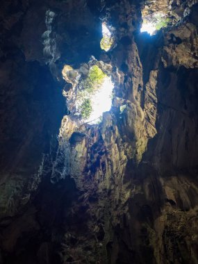 Da Nang, Vietnam - 24 Mayıs 2024: Mermer Dağların manzarası - beş mermer ve kireçtaşı tepelerden oluşan bir küme.