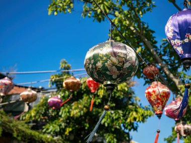 HOI AN, VİETNAM - 25 Mayıs 2024: Quang Nam vilayetindeki Hoi An antik kenti, UNESCO dünya mirası. Vietnam. Hoi An, Vietnam 'ın en popüler yerlerinden biridir..