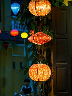 HOI AN, VİETNAM - 25 Mayıs 2024: Quang Nam vilayetindeki Hoi An antik kenti, UNESCO dünya mirası. Vietnam. Hoi An, Vietnam 'ın en popüler yerlerinden biridir..