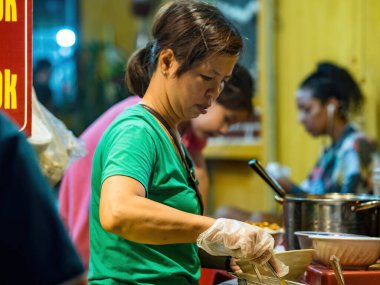 HOI AN, VİETNAM - 25 Mayıs 2024: Quang Nam vilayetindeki Hoi An antik kenti, UNESCO dünya mirası. Vietnam. Hoi An, Vietnam 'ın en popüler yerlerinden biridir..