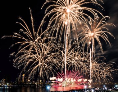 Taipei, Tayvan 'da yaz havai fişekleri.