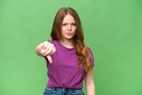 Joven Mujer Bonita Sobre Fondo Aislado Mostrando Pulgar Hacia Abajo — Foto de Stock