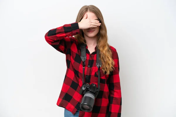 Ung Fotograf Vacker Kvinna Isolerad Vit Bakgrund Täcker Ögon Händer — Stockfoto
