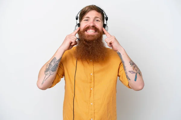 Telemarketer Man Geïsoleerd Witte Achtergrond Glimlachend Met Een Vrolijke Aangename — Stockfoto