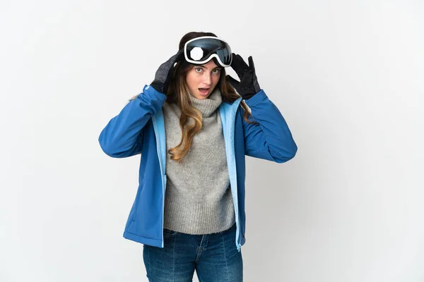 Skier Κορίτσι Γυαλιά Snowboarding Απομονώνονται Λευκό Φόντο Έκφραση Έκπληξη — Φωτογραφία Αρχείου