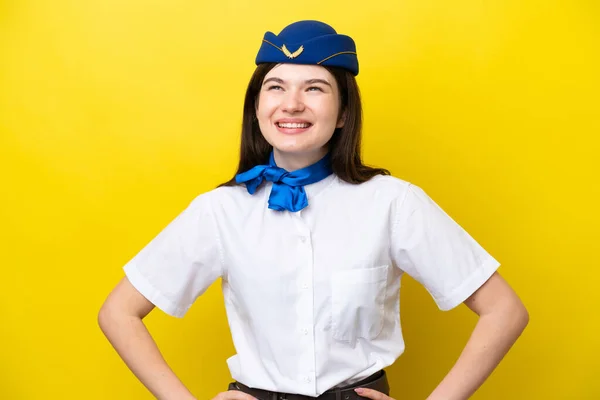 Azafata Avión Mujer Rusa Aislada Sobre Fondo Amarillo Posando Con —  Fotos de Stock