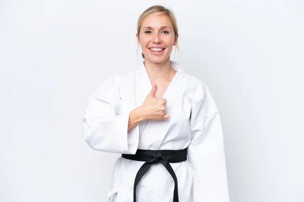 Young Caucasian Woman Doing Karate Isolated White Background Giving Thumbs — Stock Photo, Image