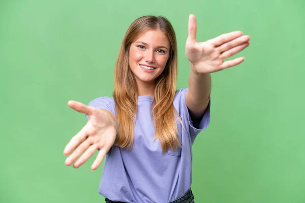 Jonge Mooie Vrouw Geïsoleerde Achtergrond Presenteren Uitnodigen Komen Met Hand — Stockfoto