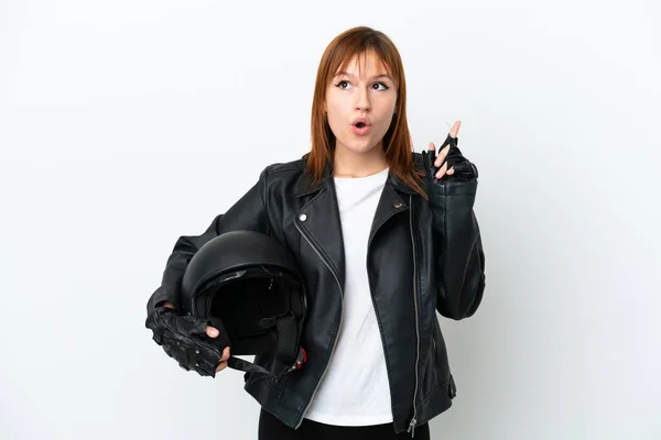 Руда Дівчина Мотоциклетним Шоломом Ізольована Білому Тлі Думаючи Ідея Спрямовує — стокове фото