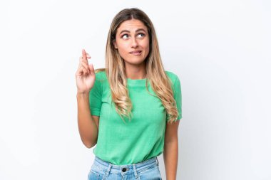 Genç Uruguaylı kadın beyaz arka planda izole edilmiş, şans diliyor ve en iyisini diliyor.