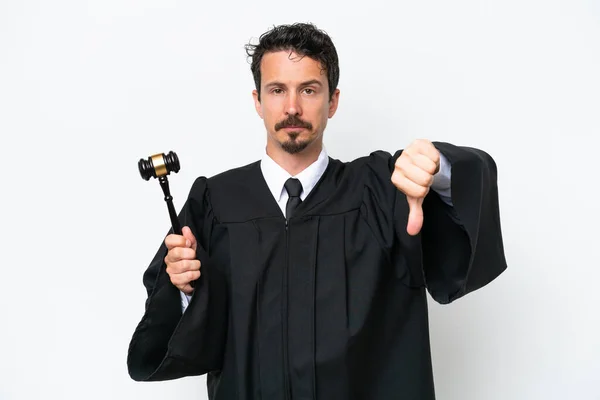 Young Judge Caucasian Man Isolated White Background Showing Thumb Negative — Stock Photo, Image