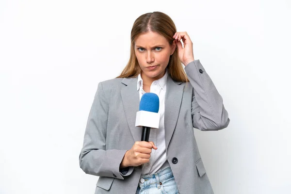 Beyaz Arka Planda Izole Edilmiş Beyaz Televizyon Sunucusu Genç Kadın — Stok fotoğraf