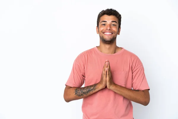 Beyaz Arka Planda Izole Edilmiş Yakışıklı Brezilyalı Genç Bir Adam — Stok fotoğraf
