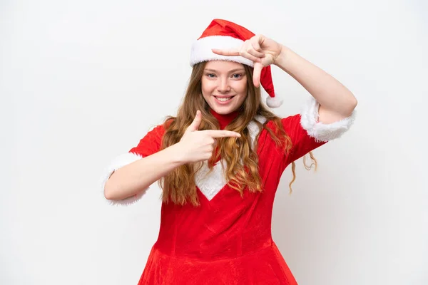 Mulher Caucasiana Jovem Com Vestido Natal Isolado Fundo Branco Focando — Fotografia de Stock