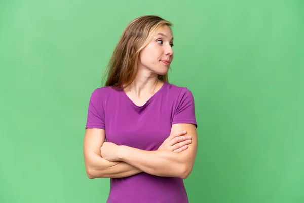Young Blonde Woman Isolated Background Keeping Arms Crossed — Stock Photo, Image