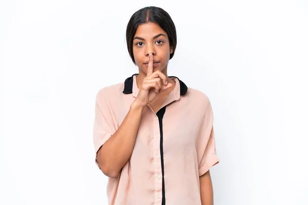 Ung Afroamerikansk Kvinna Isolerad Vit Bakgrund Visar Ett Tecken Tystnad — Stockfoto
