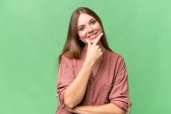 Joven Hermosa Mujer Rubia Sobre Fondo Aislado Feliz Sonriente —  Fotos de Stock