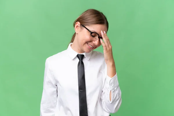 Junge Geschäftsfrau Über Isolierten Hintergrund Lacht — Stockfoto