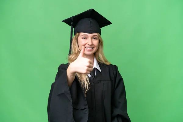 Νεαρή Απόφοιτος Πανεπιστημίου Αγγλίδα Γυναίκα Πάνω Από Απομονωμένο Υπόβαθρο Αντίχειρες — Φωτογραφία Αρχείου