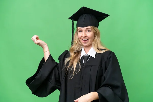 Joven Universitaria Inglesa Graduada Mujer Sobre Aislado Fondo Haciendo Gesto — Foto de Stock