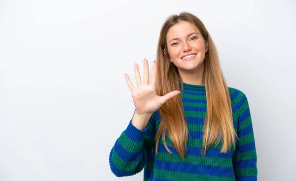 白い背景に5本指で数える若い白人女性 — ストック写真