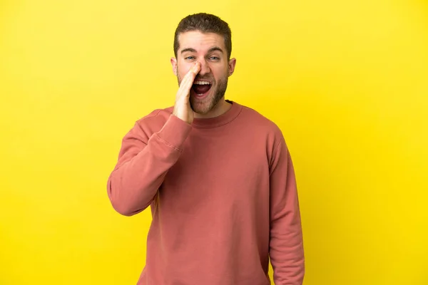Handsome Blonde Man Isolated Yellow Background Shouting Mouth Wide Open — Stock Photo, Image