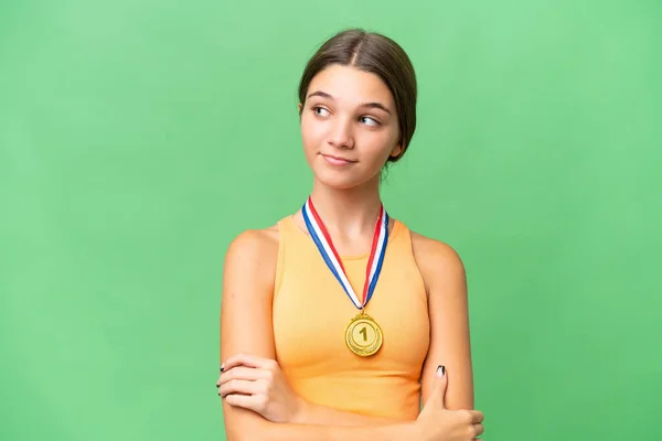 Έφηβος Καυκάσιος Κορίτσι Μετάλλια Πάνω Από Απομονωμένο Υπόβαθρο Κάνοντας Χειρονομία — Φωτογραφία Αρχείου