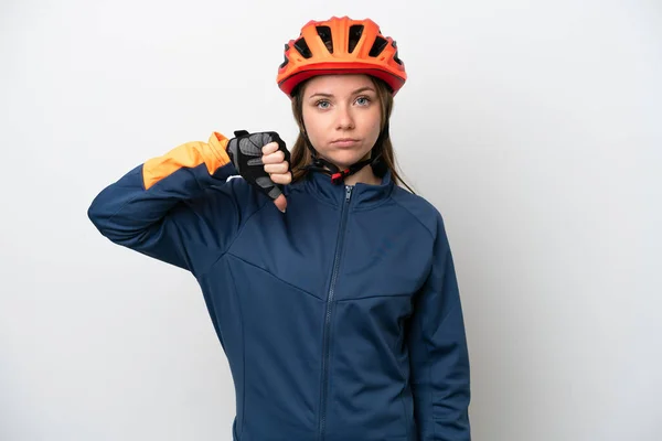 Genç Bisikletçi Litvanyalı Kadın Beyaz Arka Planda Izole Edilmiş Başparmağını — Stok fotoğraf