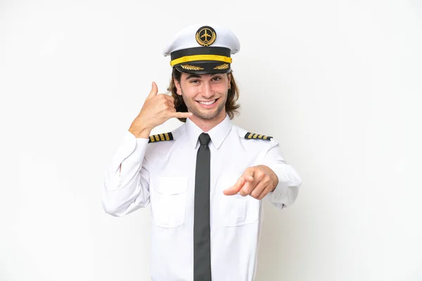 Knap Vliegtuig Piloot Geïsoleerd Witte Achtergrond Maken Telefoon Gebaar Wijzen — Stockfoto