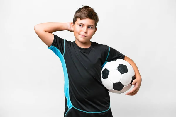 Malý Kavkazský Fotbalista Dítě Přes Izolované Bílé Pozadí Pochybnostmi — Stock fotografie
