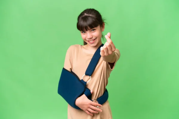 Little Caucasian Girl Broken Arm Wearing Sling Isolated Background Making — Foto de Stock
