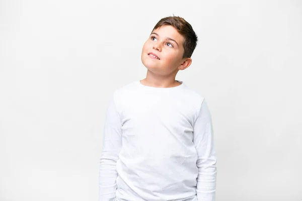 Petit Enfant Caucasien Sur Fond Blanc Isolé Penser Une Idée — Photo