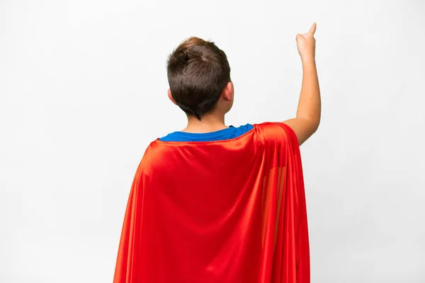 Super Hrdina Běloch Dítě Přes Izolované Bílé Pozadí Ukazuje Zpět — Stock fotografie