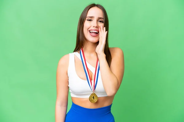 Renkli Arka Planda Madalyaları Olan Genç Güzel Bir Kadın Ağzı — Stok fotoğraf