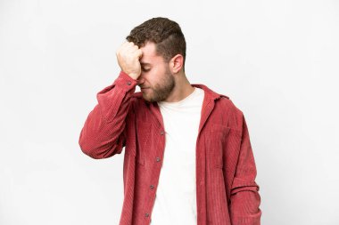 Genç, sarışın, soyutlanmış, başı ağrıyan, beyaz bir adam.