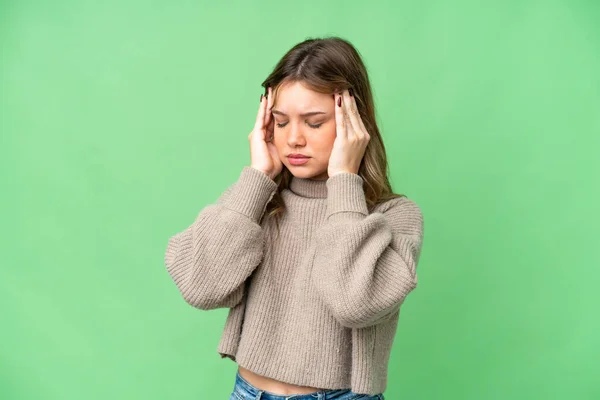 Junges Mädchen Über Isolierten Chroma Key Hintergrund Mit Kopfschmerzen — Stockfoto