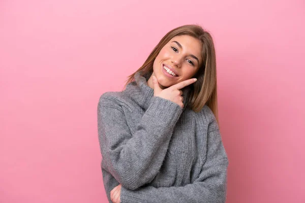 Young Caucasian Woman Isolated Pink Bakcground Happy Smiling — Stockfoto