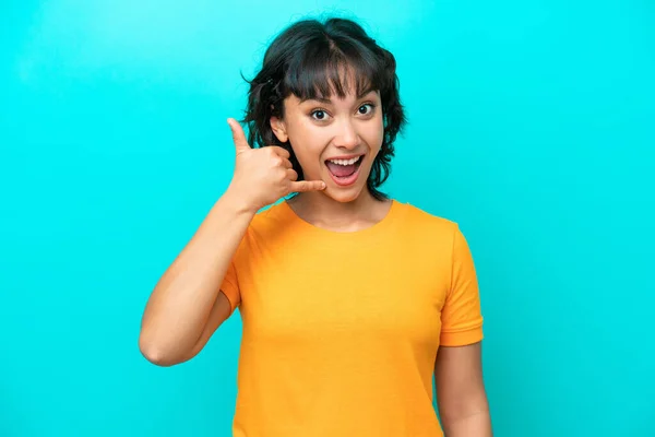 Giovane Donna Argentina Isolata Sfondo Blu Facendo Gesto Telefonico Richiamami — Foto Stock