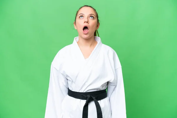 Jonge Blonde Vrouw Doen Karate Geïsoleerde Chroma Zeer Belangrijke Achtergrond — Stockfoto