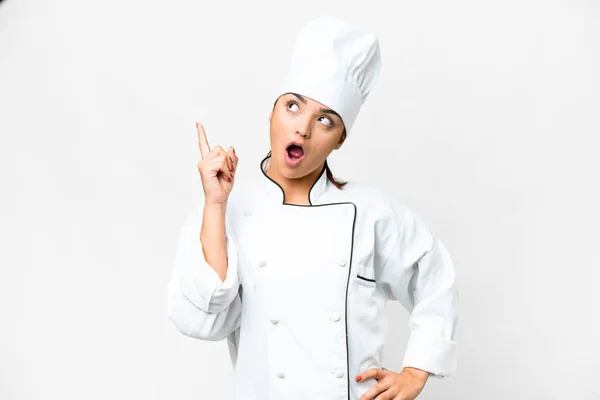 Mujer Joven Chef Sobre Fondo Blanco Aislado Pensando Una Idea — Foto de Stock