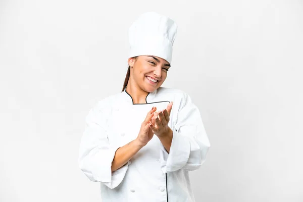 Giovane Donna Chef Sfondo Bianco Isolato Applaudendo Dopo Presentazione Una — Foto Stock
