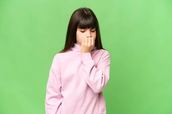 Malá Dívka Nad Izolované Zelené Chroma Klíčové Pozadí Pochybnostmi — Stock fotografie