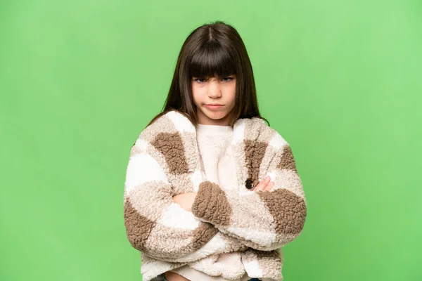 Mała Dziewczynka Odizolowanym Tle Zielony Chroma Klucz Nieszczęśliwym Wyrazem — Zdjęcie stockowe